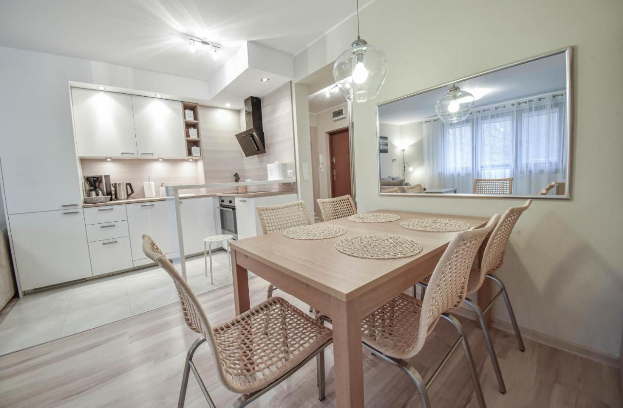 Apartamenty Na Wyspie - Zdrojowa 18 - Apartament Z Sypialnia - Parking Świnoujście Esterno foto