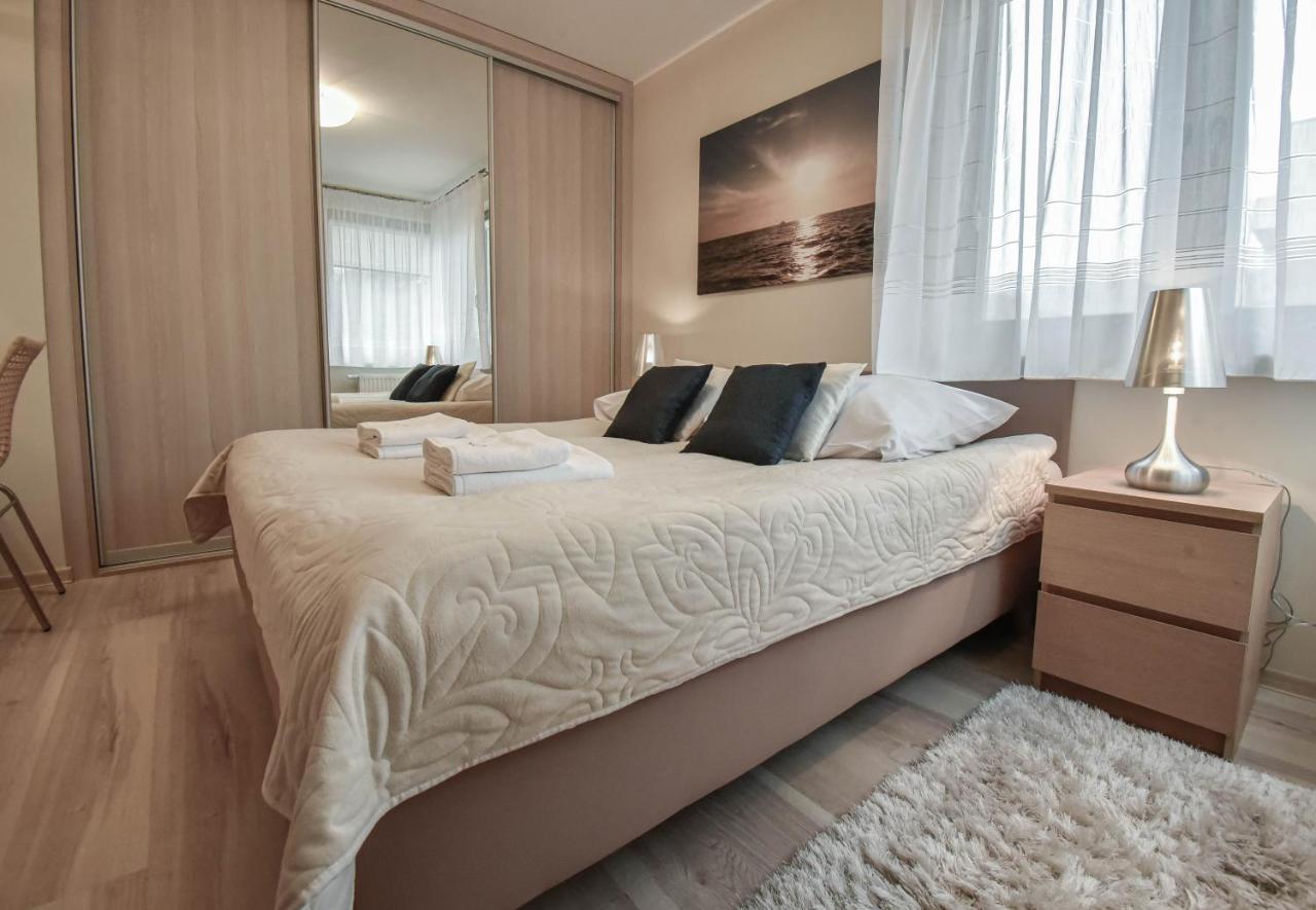 Apartamenty Na Wyspie - Zdrojowa 18 - Apartament Z Sypialnia - Parking Świnoujście Esterno foto